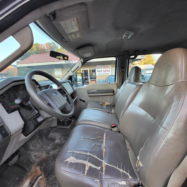 Ford F-250 SD XL Crew Cab 2WD 2008