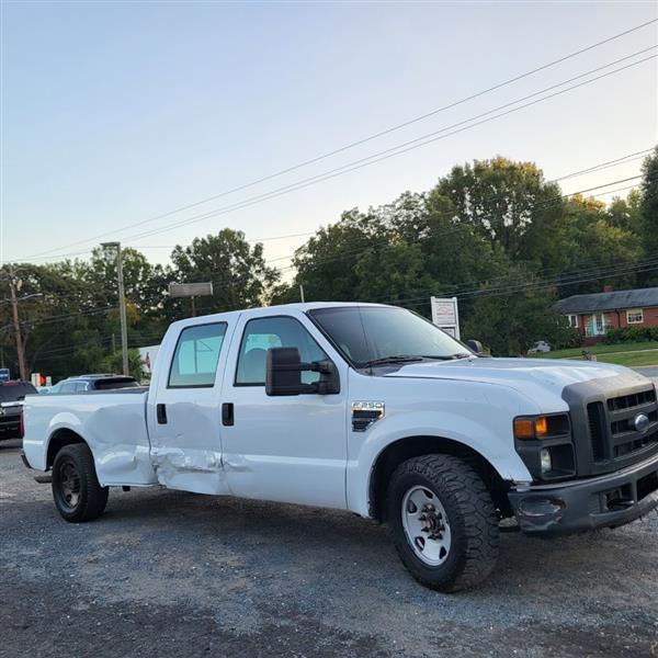 Ford F-250 SD XL Crew Cab 2WD 2008