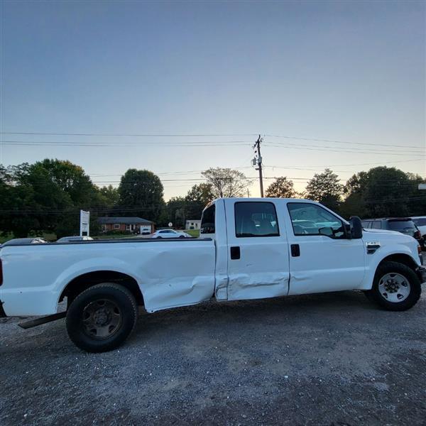 Ford F-250 SD XL Crew Cab 2WD 2008