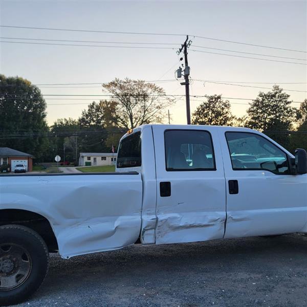 Ford F-250 SD XL Crew Cab 2WD 2008