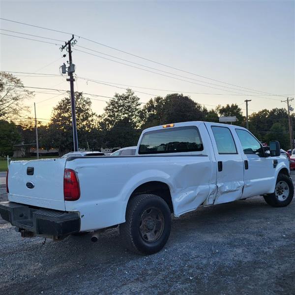 Ford F-250 SD XL Crew Cab 2WD 2008
