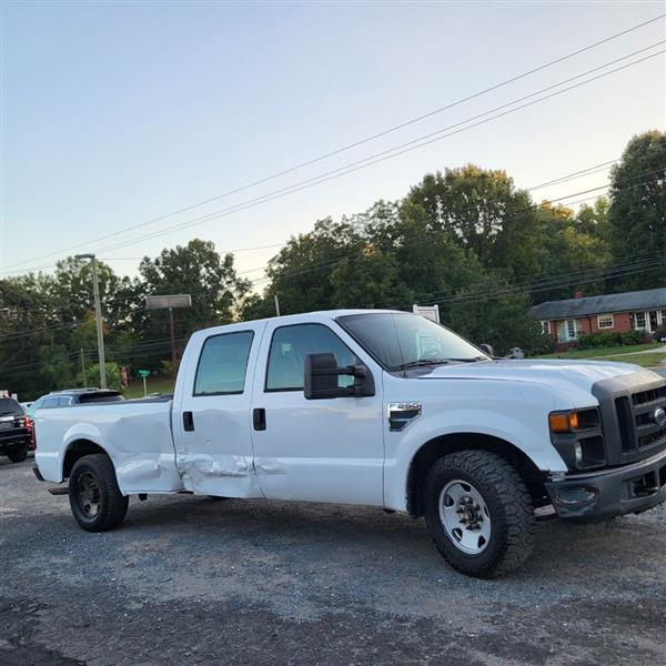 Ford F-250 SD XL Crew Cab 2WD 2008