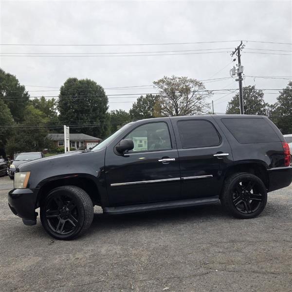 Chevrolet Tahoe LTZ 4WD 2012