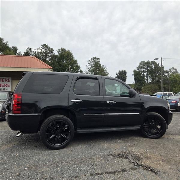 Chevrolet Tahoe LTZ 4WD 2012