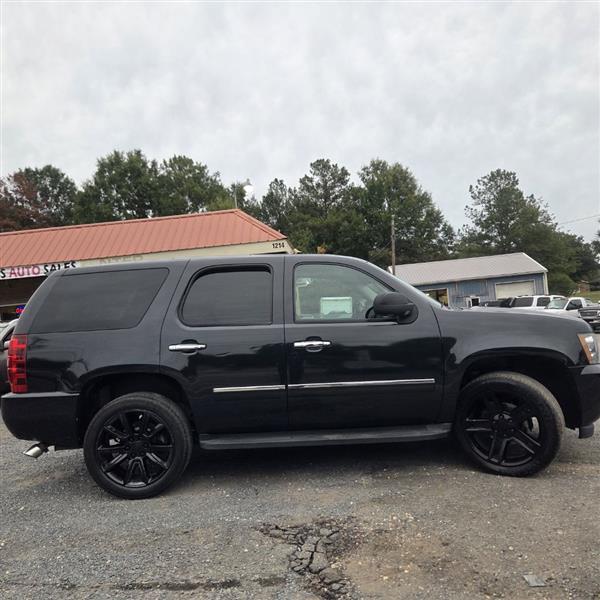 Chevrolet Tahoe LTZ 4WD 2012