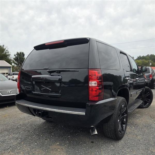 Chevrolet Tahoe LTZ 4WD 2012