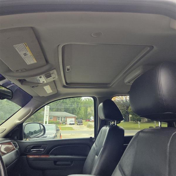 Chevrolet Tahoe LTZ 4WD 2012