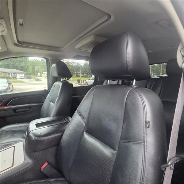 Chevrolet Tahoe LTZ 4WD 2012