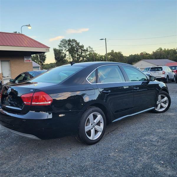 Volkswagen Passat 2.5L SE2 2012