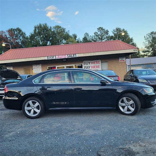 Volkswagen Passat 2.5L SE2 2012