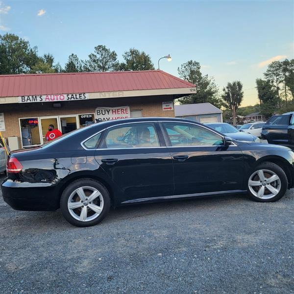 Volkswagen Passat 2.5L SE2 2012