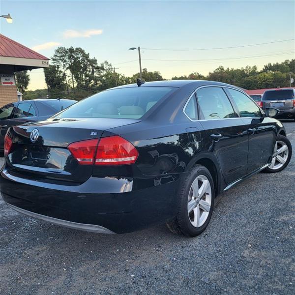 Volkswagen Passat 2.5L SE2 2012