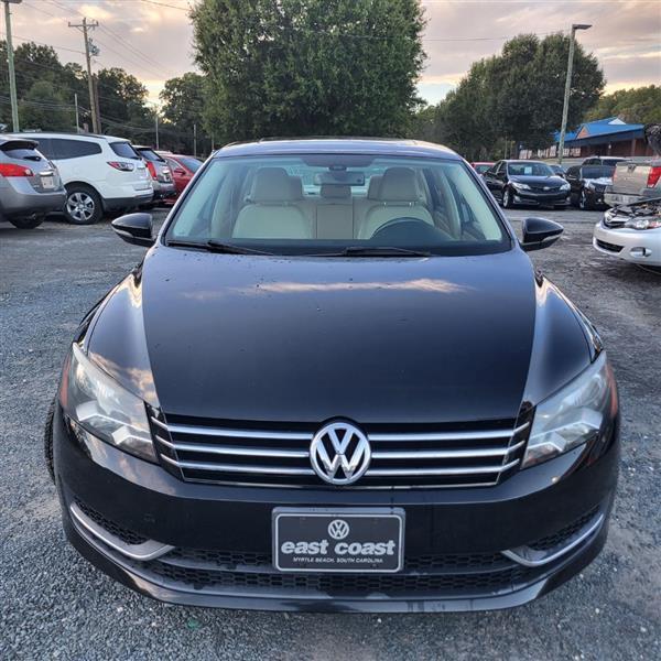 Volkswagen Passat 2.5L SE2 2012