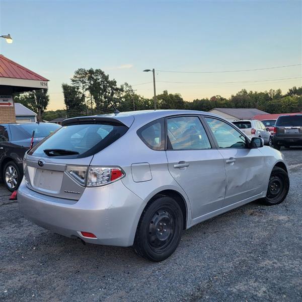 Subaru Impreza 2.5i 5-door 2011