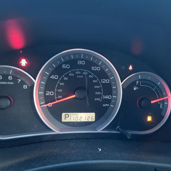 Subaru Impreza 2.5i 5-door 2011