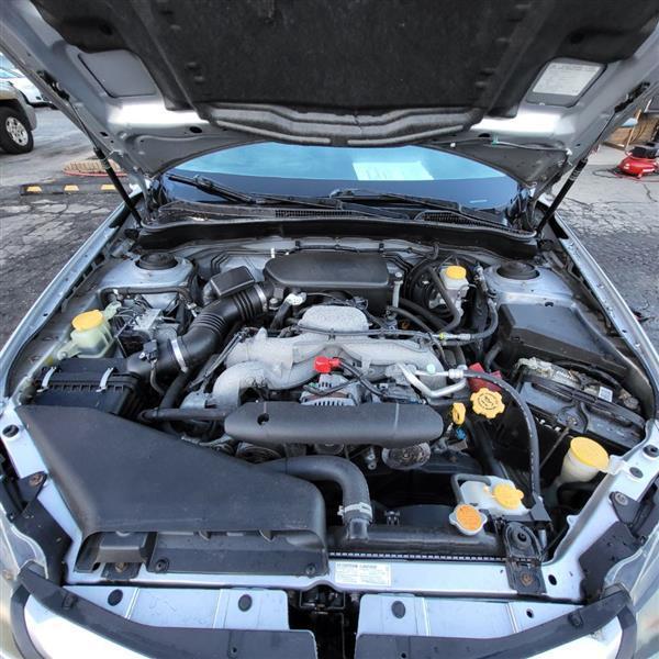 Subaru Impreza 2.5i 5-door 2011