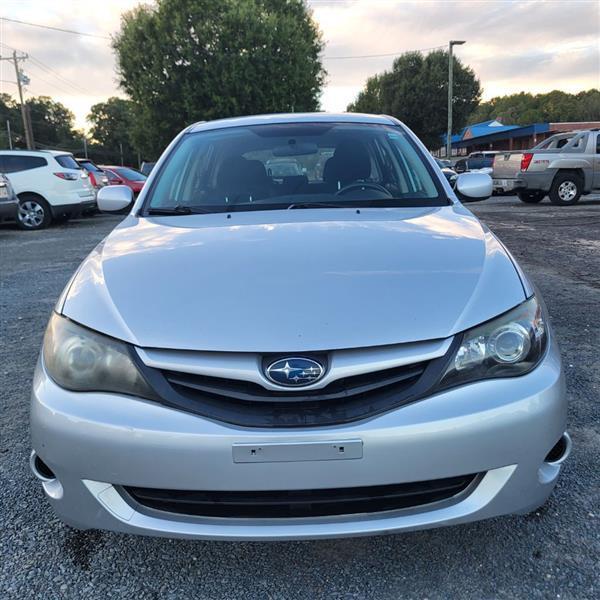 Subaru Impreza 2.5i 5-door 2011