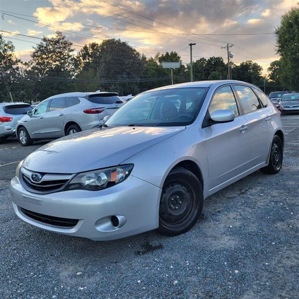 Subaru Impreza 2.5i 5-door 2011