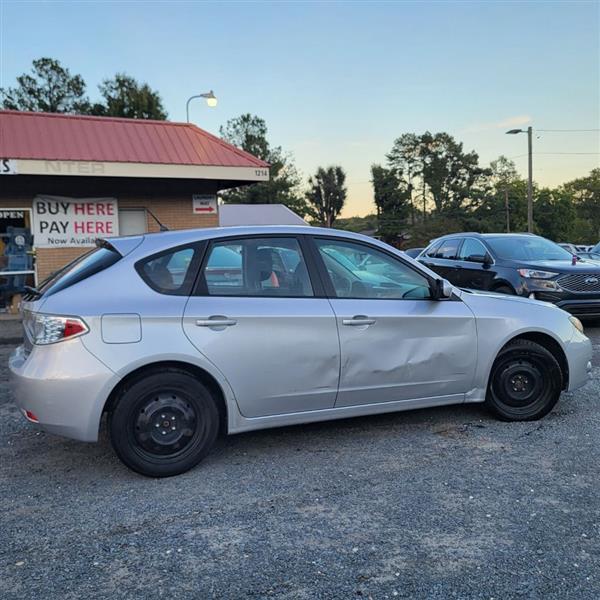 Subaru Impreza 2.5i 5-door 2011