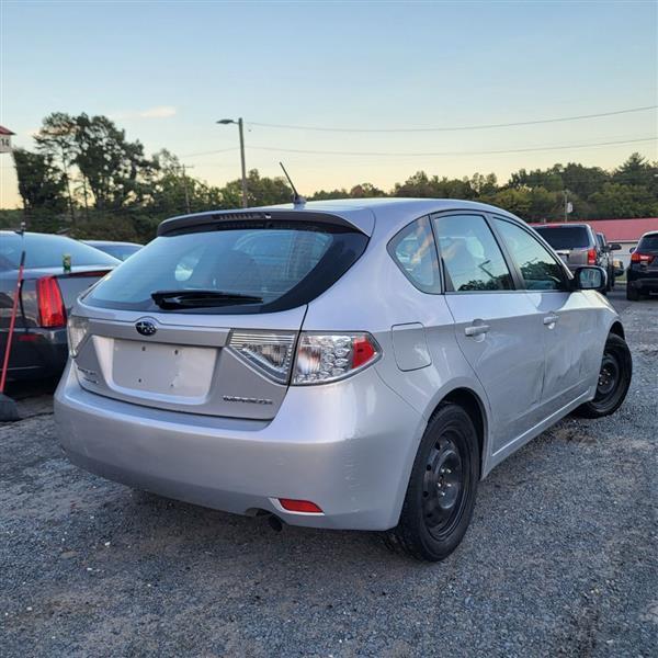 Subaru Impreza 2.5i 5-door 2011