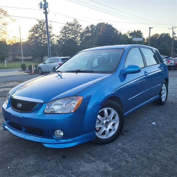 Kia Spectra5 Base 2005