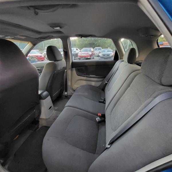 Kia Spectra5 Base 2005