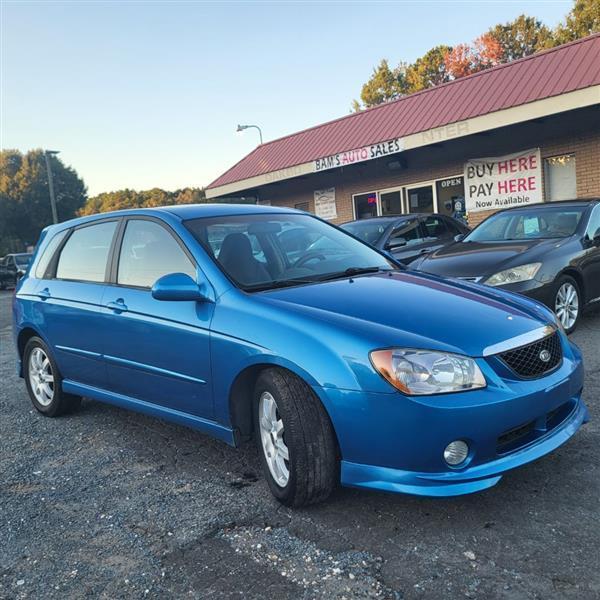 Kia Spectra5 Base 2005
