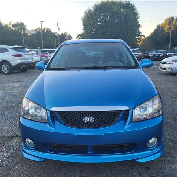 Kia Spectra5 Base 2005