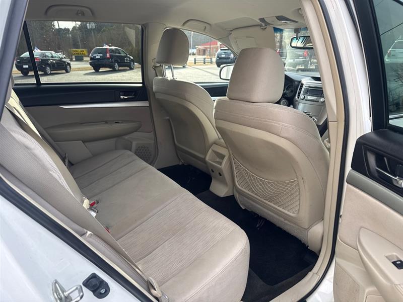 Subaru Outback 2.5i Premium 2013