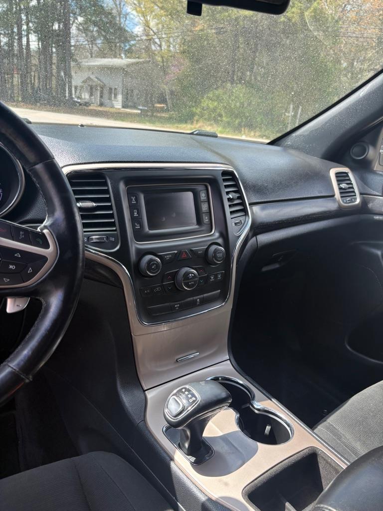 Jeep Grand Cherokee Laredo 2WD 2015