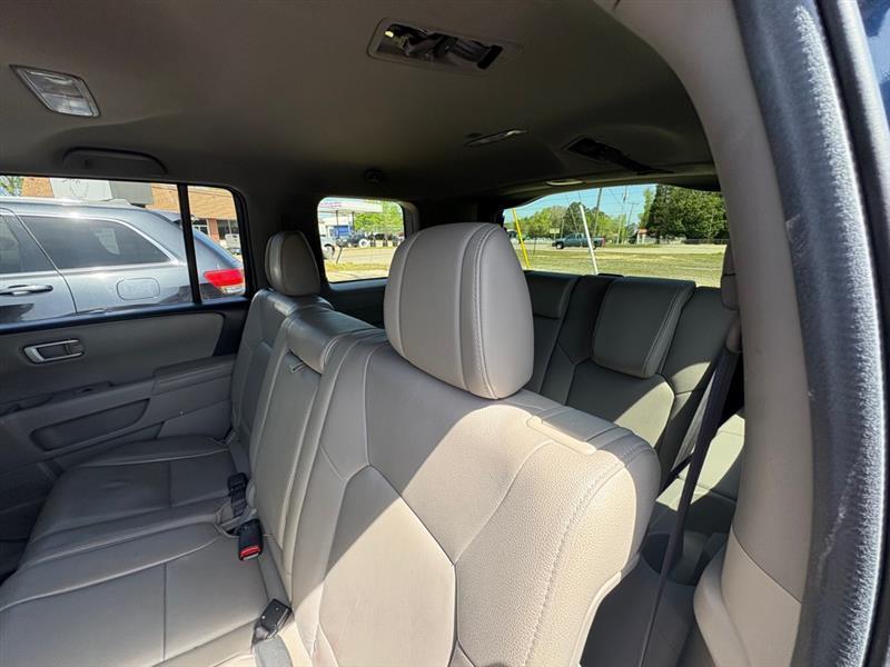 Honda Pilot EX-L 2WD 5-Spd AT 2012