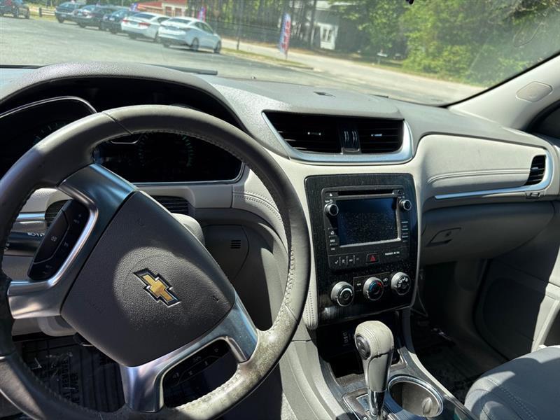 Chevrolet Traverse 1LT FWD 2015