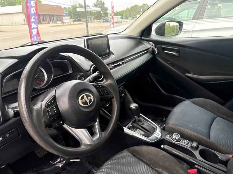Scion iA 6A 2016