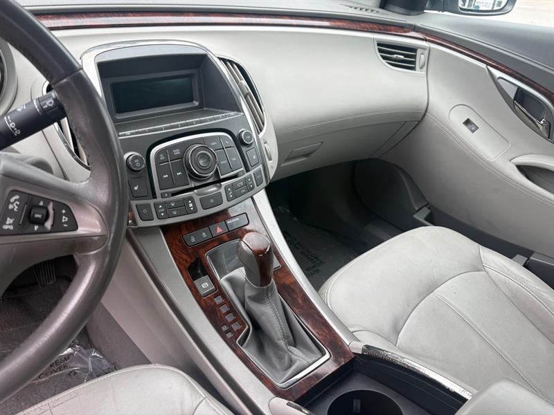 Buick LaCrosse CXL FWD 2011