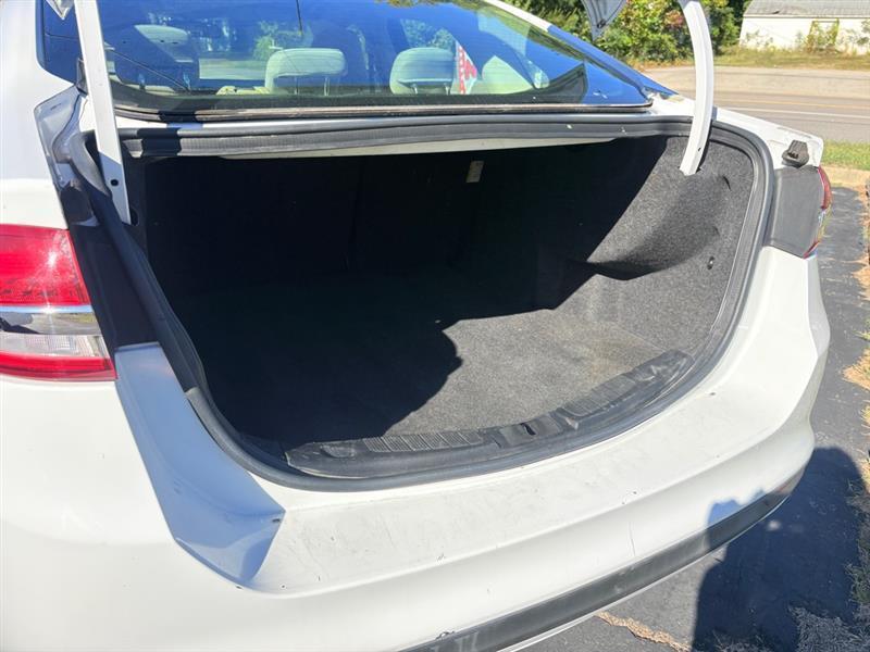 Ford Fusion S 2017