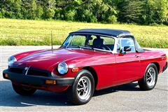 1977 MG Roadster  1977 MG Roadster