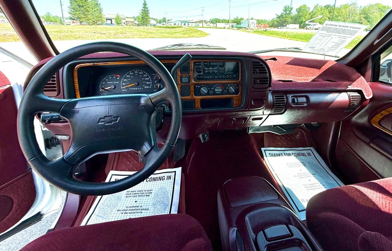 1996 Chevrolet GMT400 - Photo 12