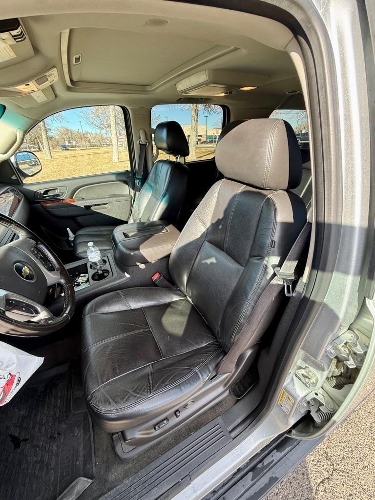 Chevrolet Suburban LTZ 1500 4WD 2013