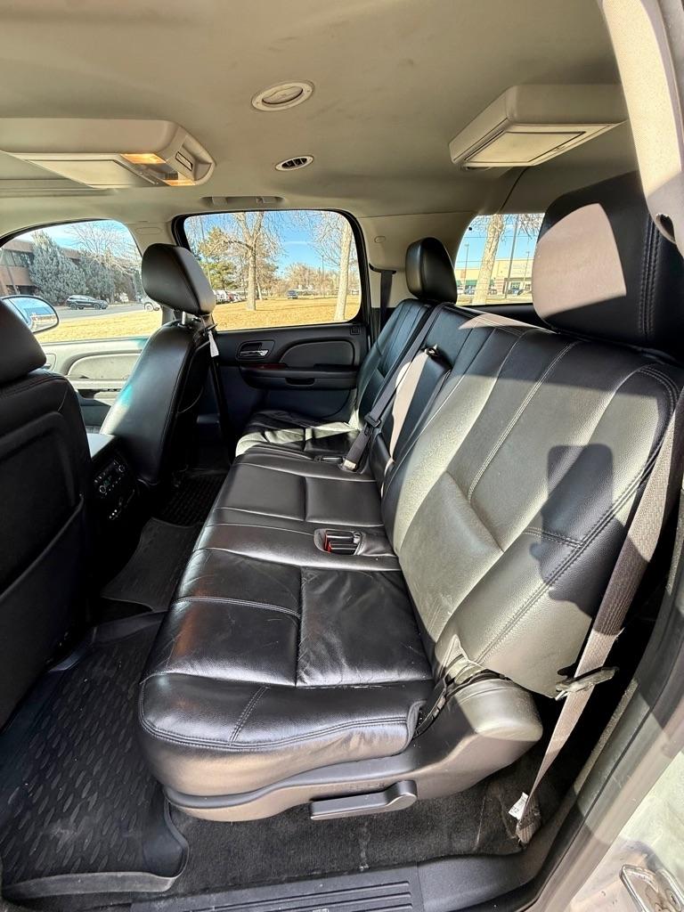 Chevrolet Suburban LTZ 1500 4WD 2013