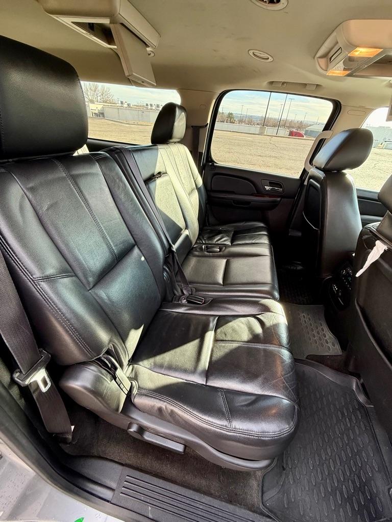 Chevrolet Suburban LTZ 1500 4WD 2013