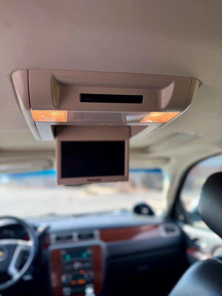 Chevrolet Suburban LTZ 1500 4WD 2013