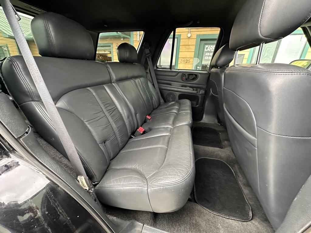 Chevrolet Blazer LS 4-Door 4WD 2000