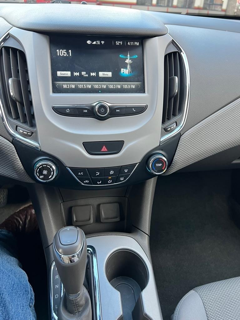 Chevrolet Cruze LS Auto 2018