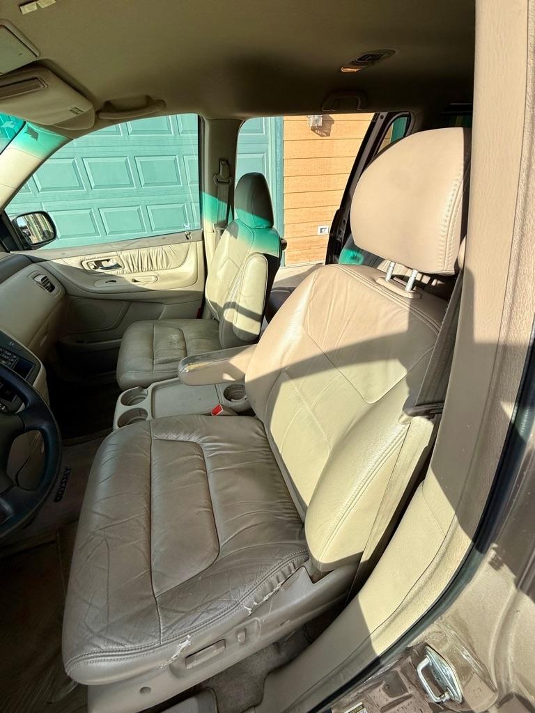 Honda Odyssey EX w/ Leather 2004