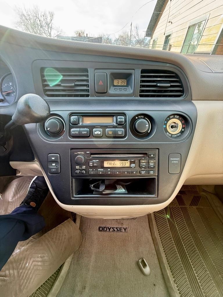 Honda Odyssey EX w/ Leather 2004