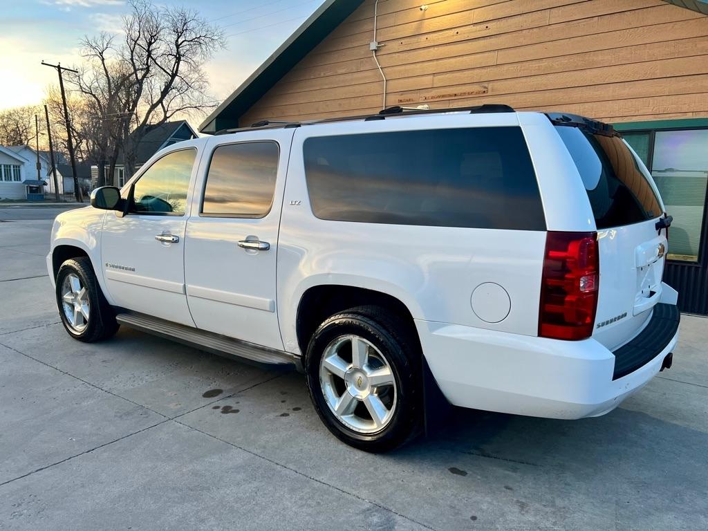Chevrolet Suburban LS 1500 4WD 2007
