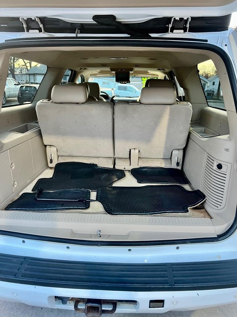 Chevrolet Suburban LS 1500 4WD 2007