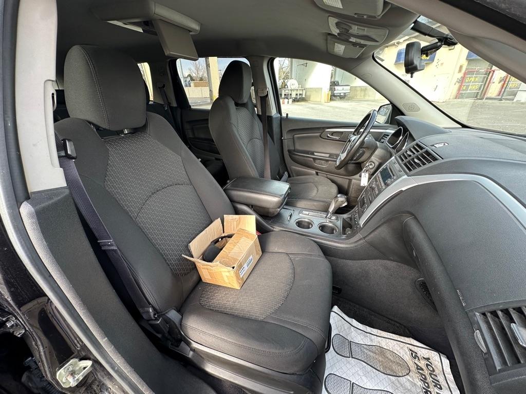 Chevrolet Traverse LT AWD 2012