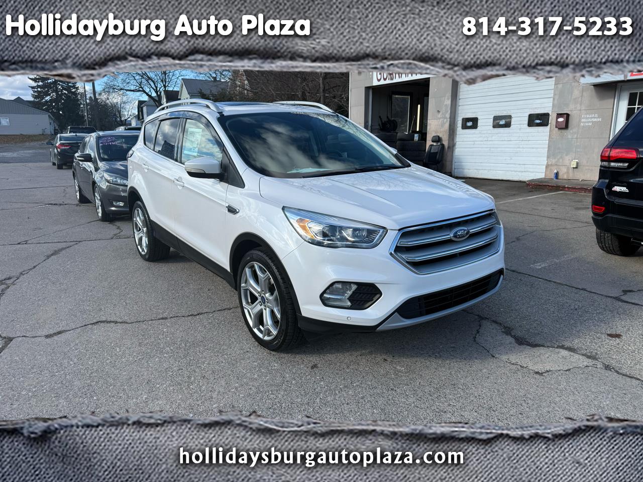 2018 Ford Escape Titanium's photo
