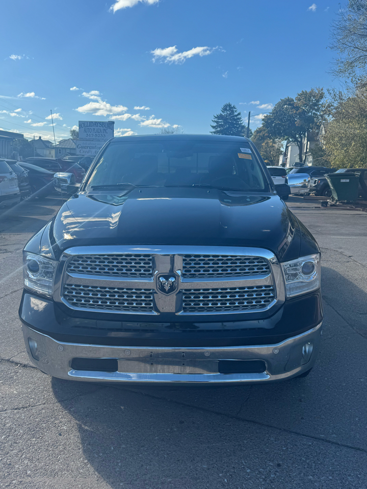RAM 1500 Laramie Crew Cab SWB 4WD 2014
